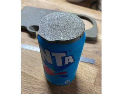 Stolík na kreslo Quattro + veko na plechovku