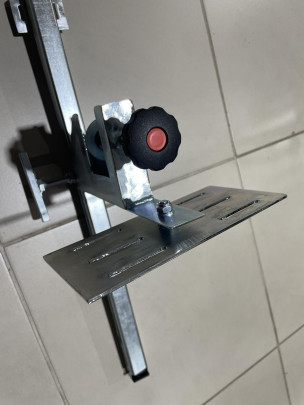 Držiak sondy a obrazovky echolotu kovový