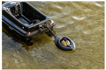 Držiak na loďku pre sonar Deeper