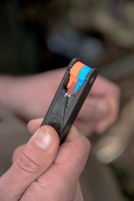 Sada ihiel a uťahovač uzlov Multi Tool