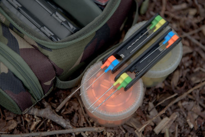 Sada ihiel a uťahovač uzlov Multi Tool