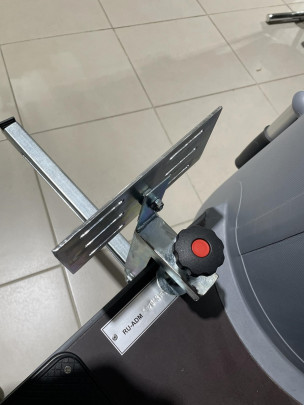 Držiak sondy a obrazovky echolotu kovový