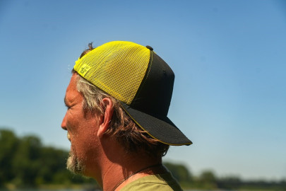 Šiltovka Black and Yellow Trucker Cap