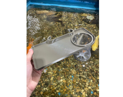 Stolík na kreslo Quattro + veko na plechovku