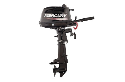 Ako vybrať lodný motor do 5 HP – sprievodca pre rybárov