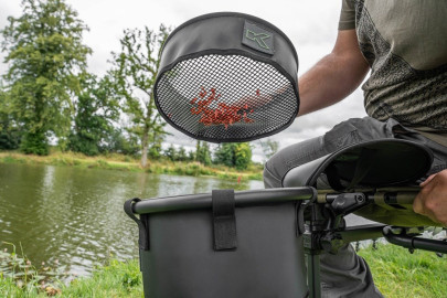 Držiak S Miskou Any Chair Eva Bowl and Riddle