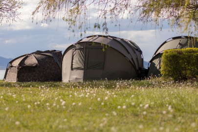 Ako vybrať rybársky bivak, brolly alebo dáždnik