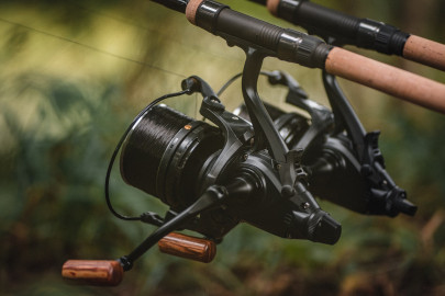 Navijak Deluxe Reel FS 9000 + cievka 10000 ZDARMA