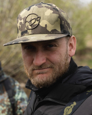 Šiltovka Snapback Dark Kamo