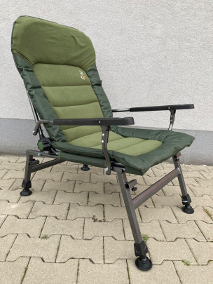Kreslo FK6 Carp