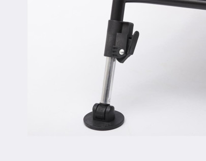 Kreslo Avenger Comfort Camo Chair W/Armrests and Covers 140kg