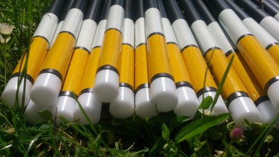 Tyčová bójka s automatickým svetlom